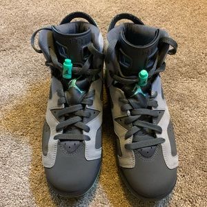 Air Jordan 6 Gs ‘Green Glow’ 7Y